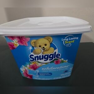 New Snuggle Exhilarations Island Hibiscus & Rainflower Scent Booster 56 Pacs